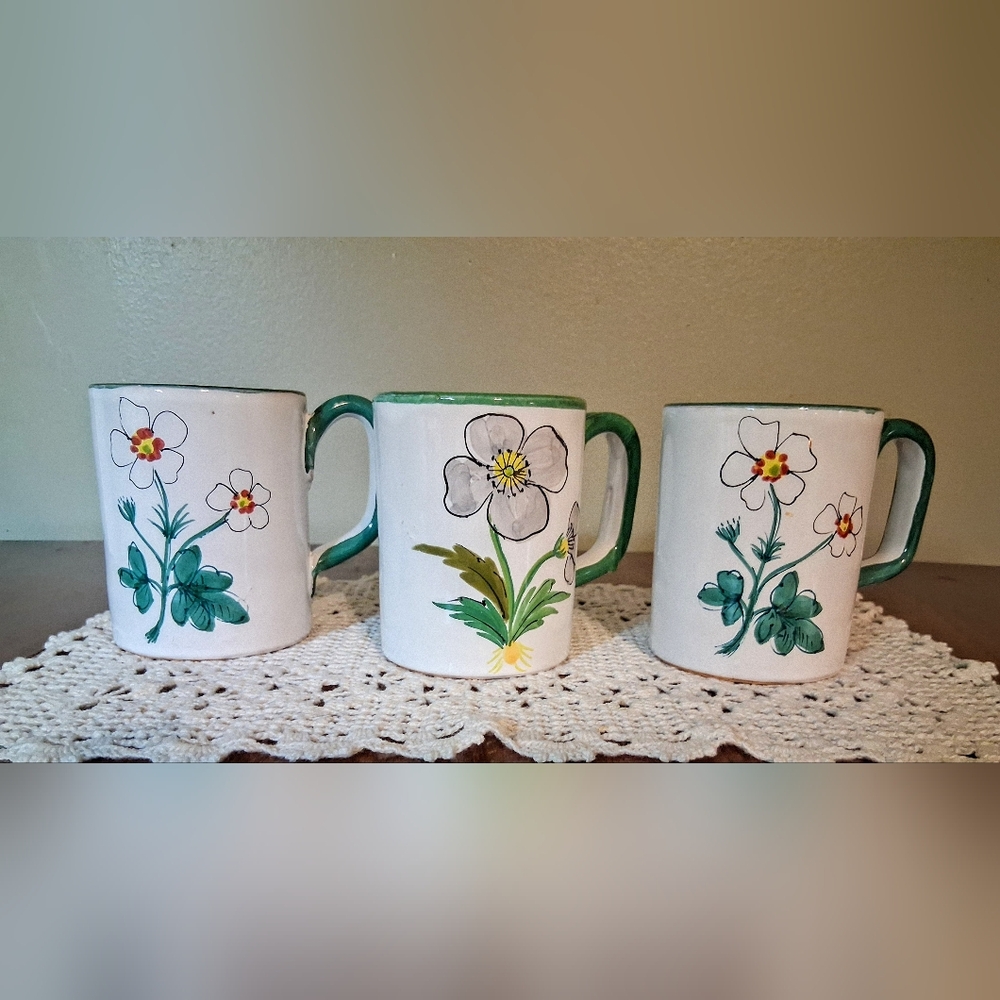 Beautiful Vintage Italian Pottery - Hand Painted Mugs